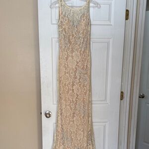 Elegant Cream Lace Prom Dress